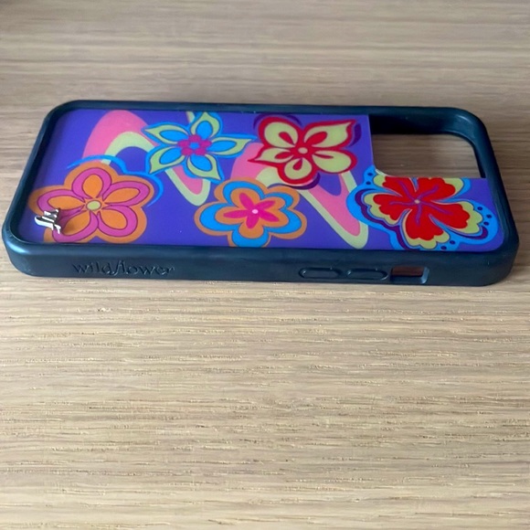 Surfs Up (iPhone 12 Pro Max) Wildflower case - Picture 2 of 2